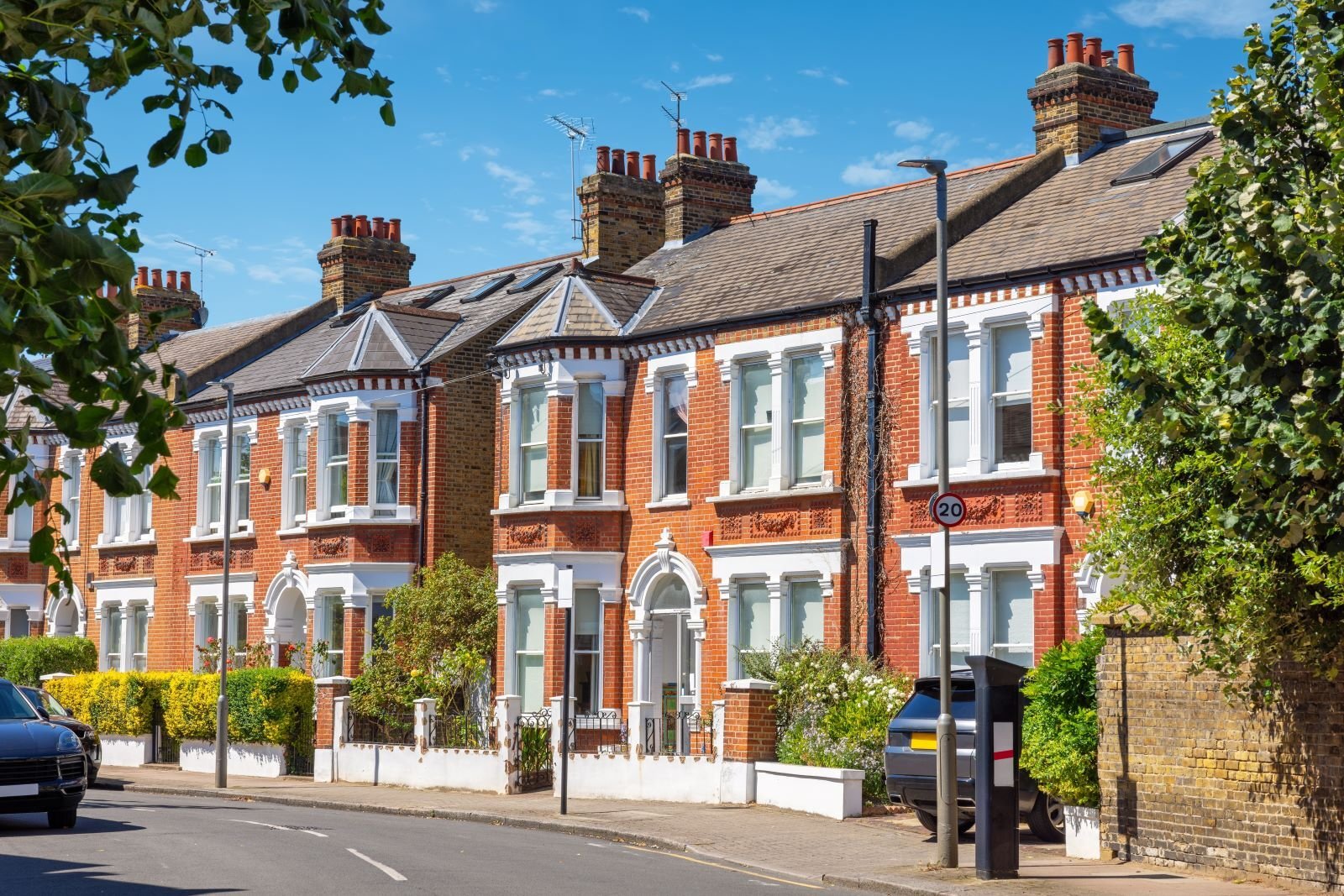 Victorian terraced houses in Clapham and Wandsworth area showing typical properties we survey